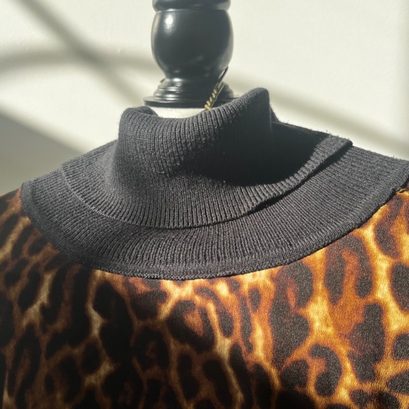 Ralph Lauren animal print turtle neck dress - Picture 2 of 5